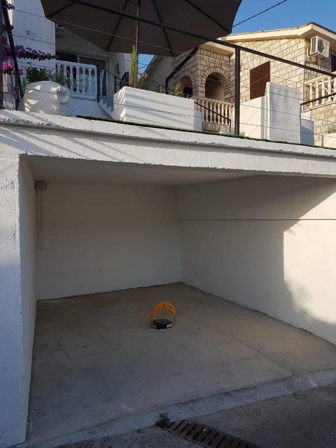 شقة Waterfront Townhouse Sunset View With Garage بيغوفا المظهر الخارجي الصورة
