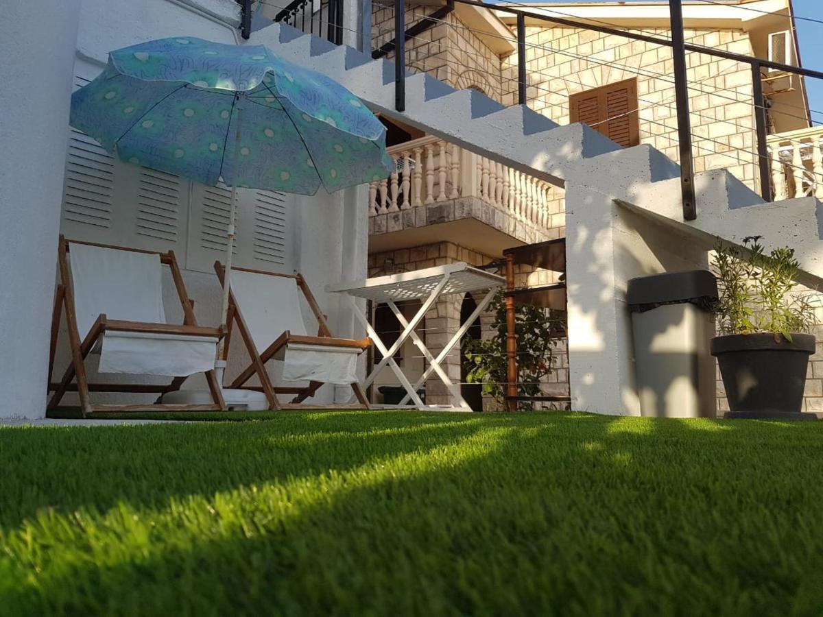 شقة Waterfront Townhouse Sunset View With Garage بيغوفا المظهر الخارجي الصورة