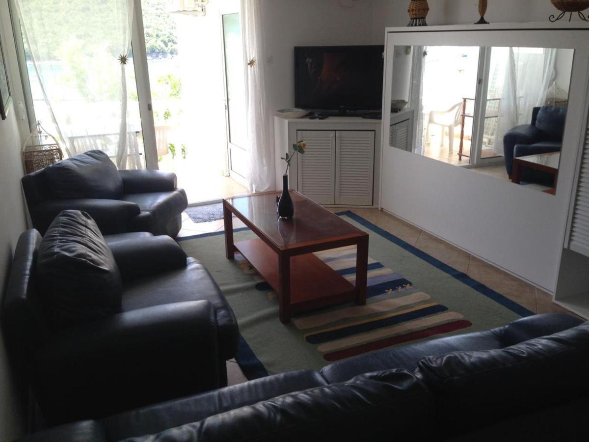 شقة Waterfront Townhouse Sunset View With Garage بيغوفا المظهر الخارجي الصورة